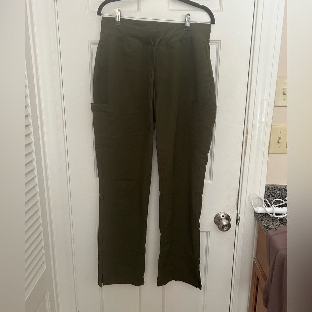 Women’s Olive Scrub Pants